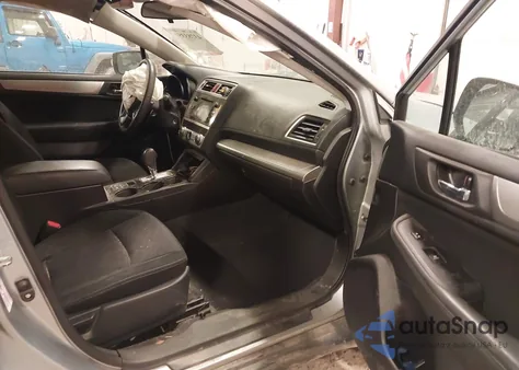 2016 Subaru Outback 2.5I Premium z USA, uszkodzony, nr VIN 4S4BSAFCXG3213813